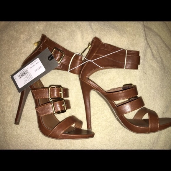 Mossimo Marlenee Caged Pumps in Cognac Brown - Picture 3 of 4